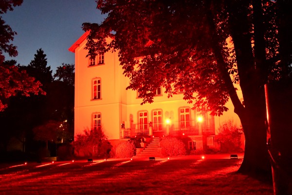 Dreslers Park Gelbe Villa  - (c) R Herling.jpg